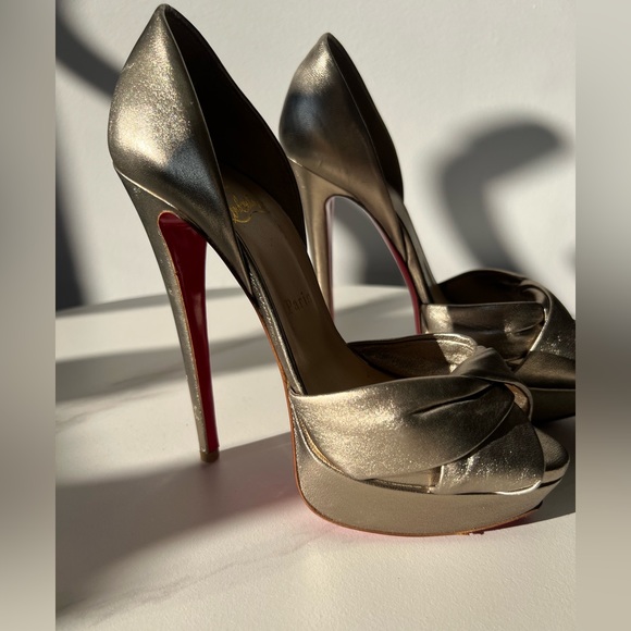 Beautiful Christian Louboutin Platform Heels - Picture 3 of 5